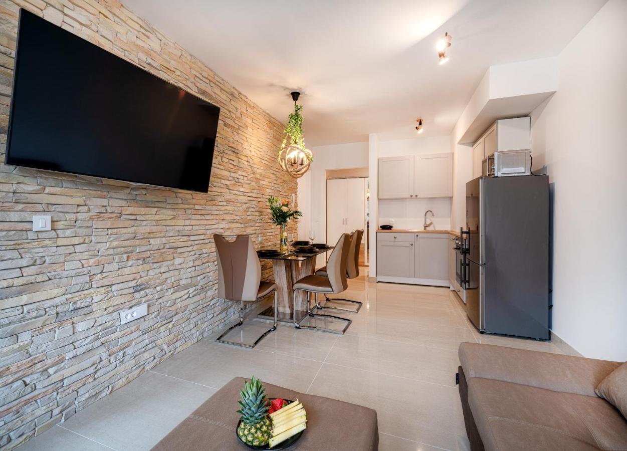 Appartement Luxury And Modern On The Main Split